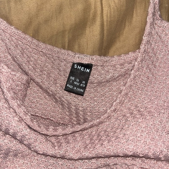 Ruffle trim camisole - Picture 2 of 3